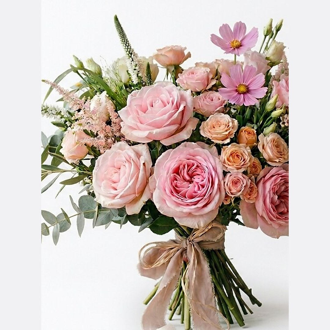 Bouquet Emozioni di Stagione: composizione con i fiori freschi del giorno