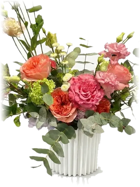 Flower box Giardino Segreto con rose pesca, lisianthus ed eucalipto in vaso bianco